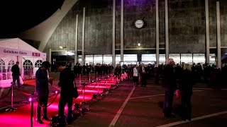 Das Mehr Theater am Großmarkt feiert seine Eröffnung [upl. by Ggerc790]